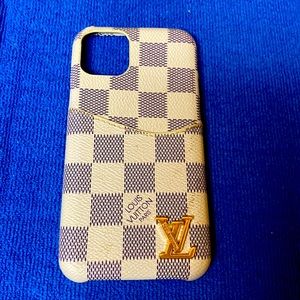 Louis Vuitton iPhone 11 Pro case. Fit phone perfectly. I prefer Loopy cases